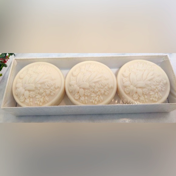 NWT NIB Saponificio Artigianale Fiorentino Buon Natale Italian Soap Cinnamon - Picture 2 of 5